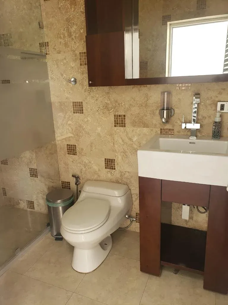 Brick Luxury Homes vende exclusiva villa - 7