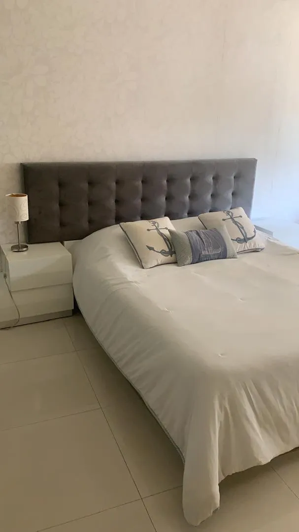 Brick Luxury Homes vende exclusiva villa - 21