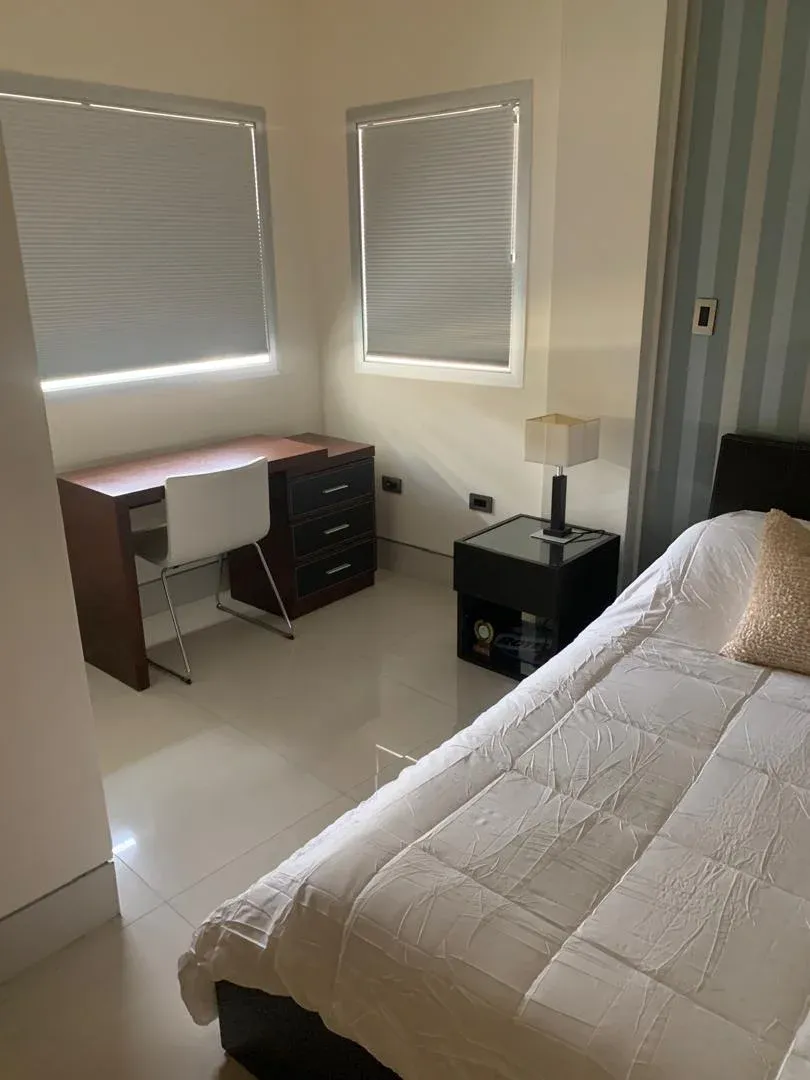 Brick Luxury Homes vende exclusiva villa - 27