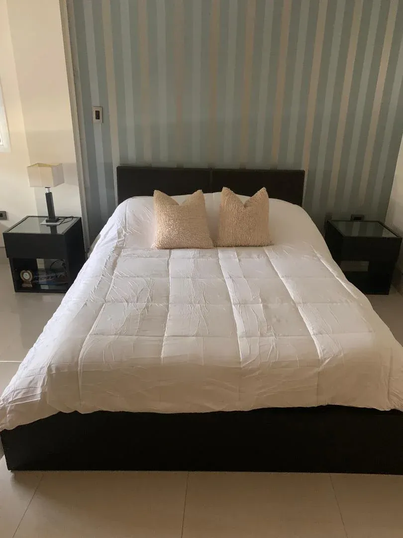 Brick Luxury Homes vende exclusiva villa - 28