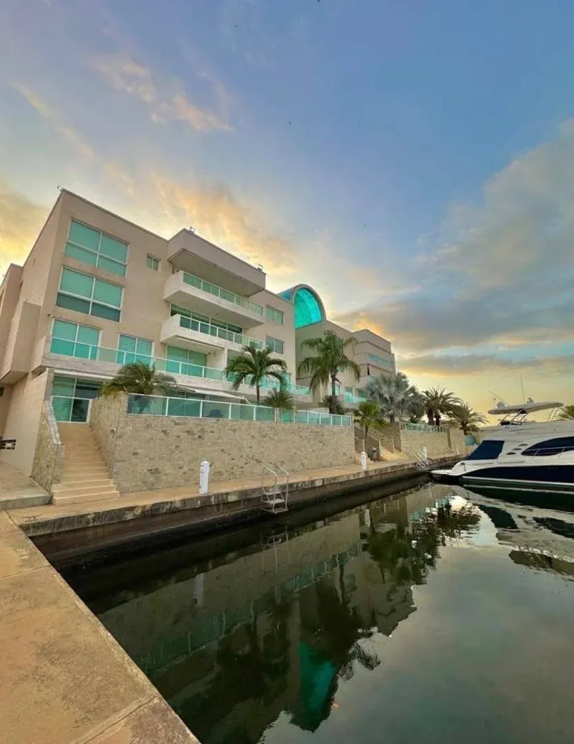 ✨ ¡EXCLUSIVO APARTAMENTO EN VENTA EN CARENERO YACHT CLUB! ✨ SOLO CLIENTES