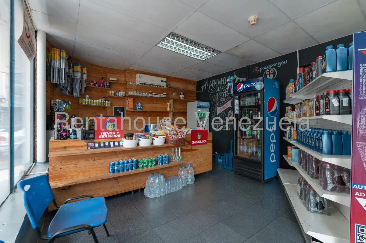 En Venta Estación De Gasolina Con La Mejor Ubicación Del Municipio Chacao, La Floresta - 11