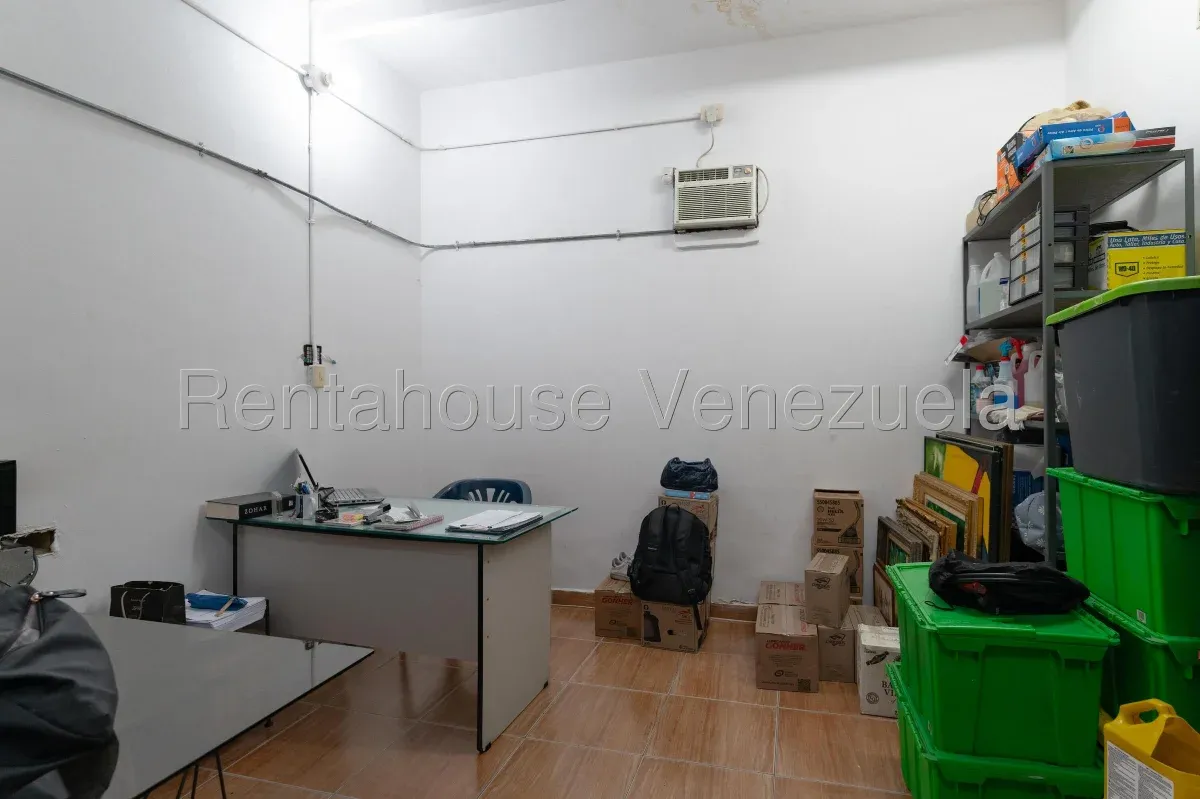 En Venta Estación De Gasolina Con La Mejor Ubicación Del Municipio Chacao, La Floresta - 13