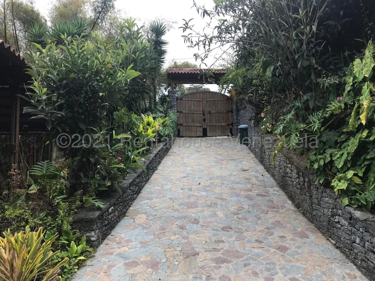 Maravillosa Casa En Venta La Suiza, San Antonio De Los Altos. Excelente Clima De Montaña, Hermosa Vi - 3