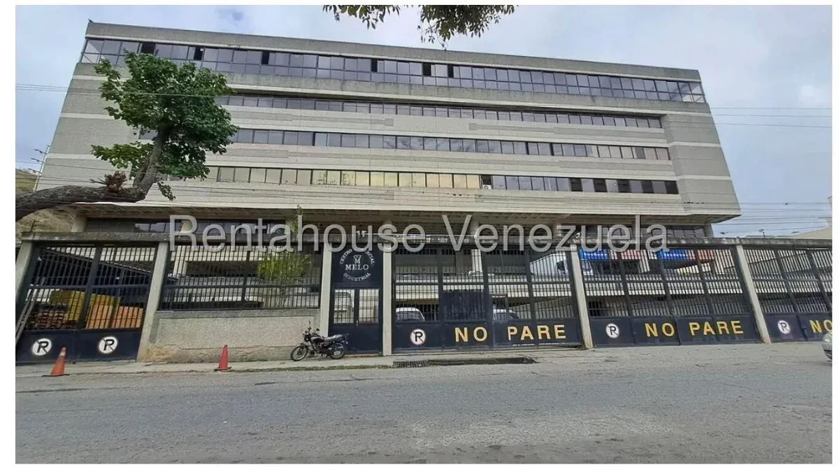 Estupendo Galpón Deposito En La Yaguara. Excelente Zona De Carga Y Descarga Directo Al Local - 15
