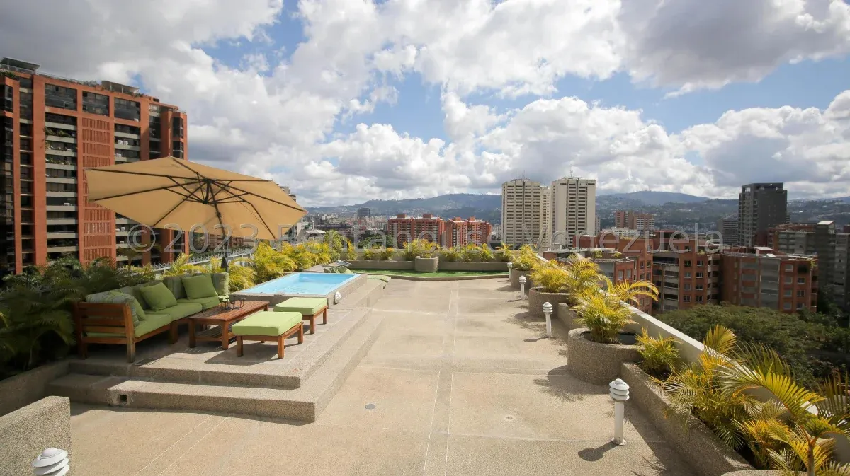 Magnifico Apartamento En Venta Sebucán, Pent-house Totalmente Amoblado - 2