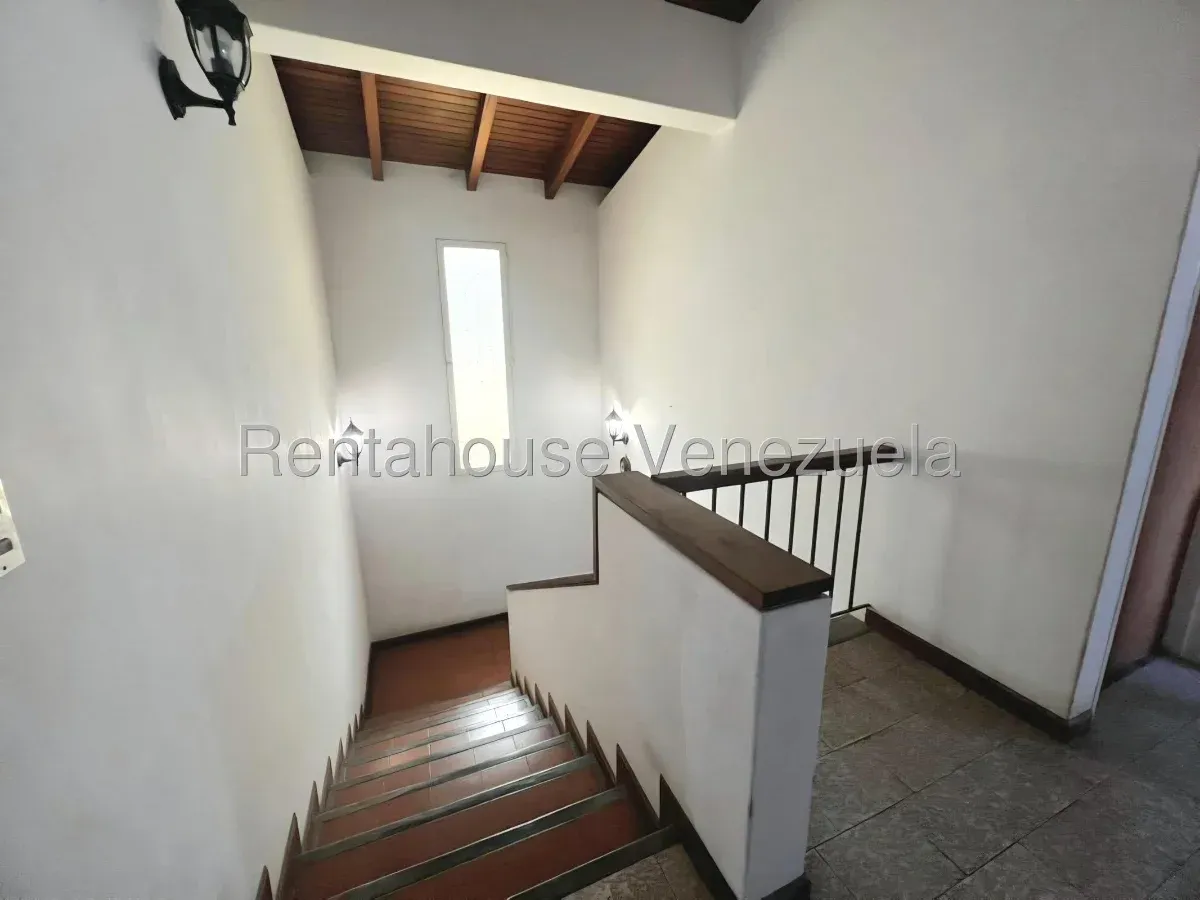 Espectacular Casa En Venta San Antonio De Los Altos. Bellos Jardines. Agradable Clima De Montaña - 14