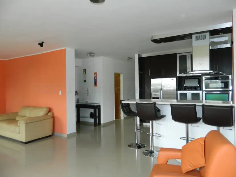  Espacioso Y Bello Apartamento En Venta San Antonio De Los Altos, Urbanización Las Salias