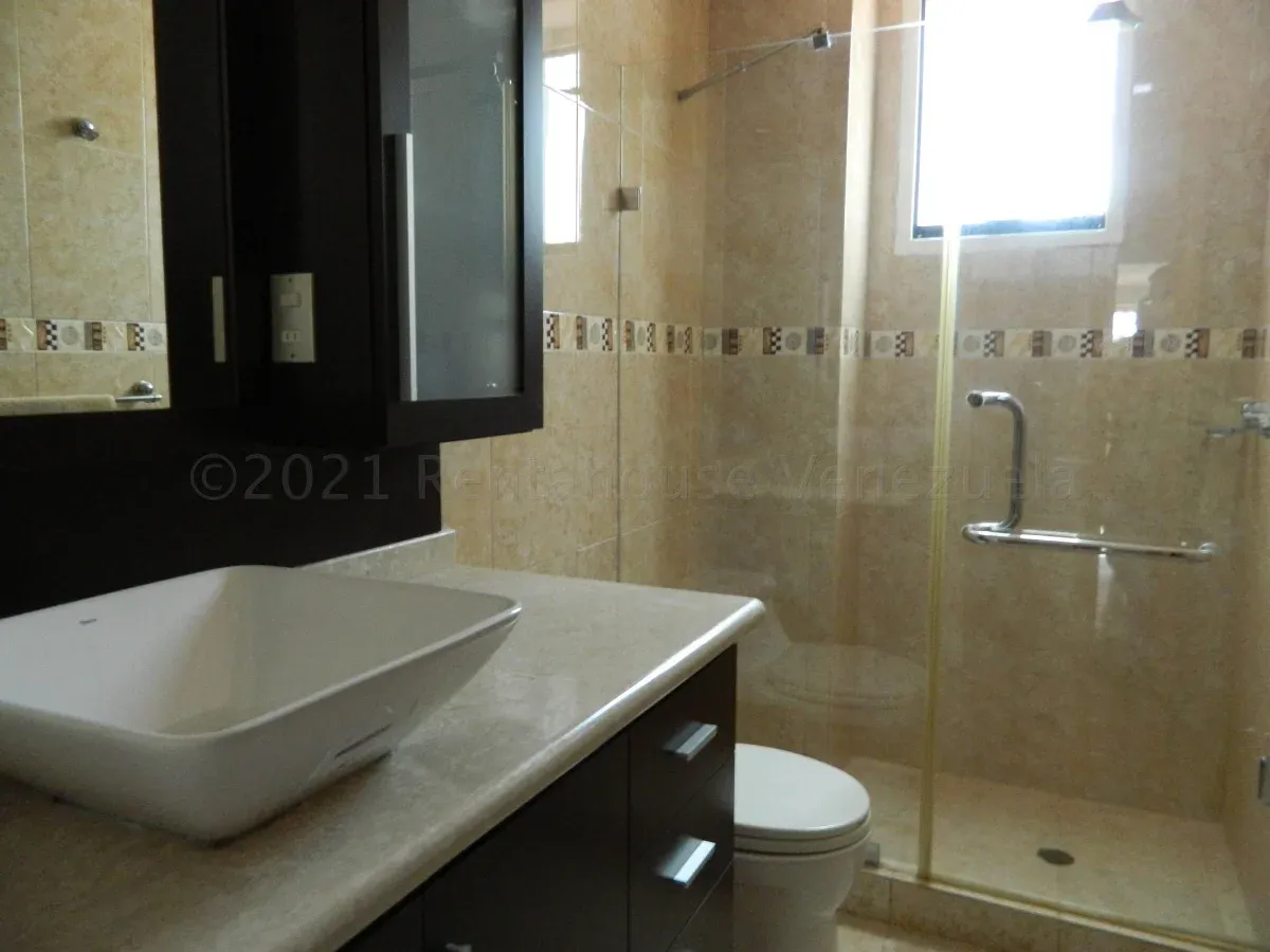 Espacioso Y Bello Apartamento En Venta San Antonio De Los Altos, Urbanización Las Salias - 12