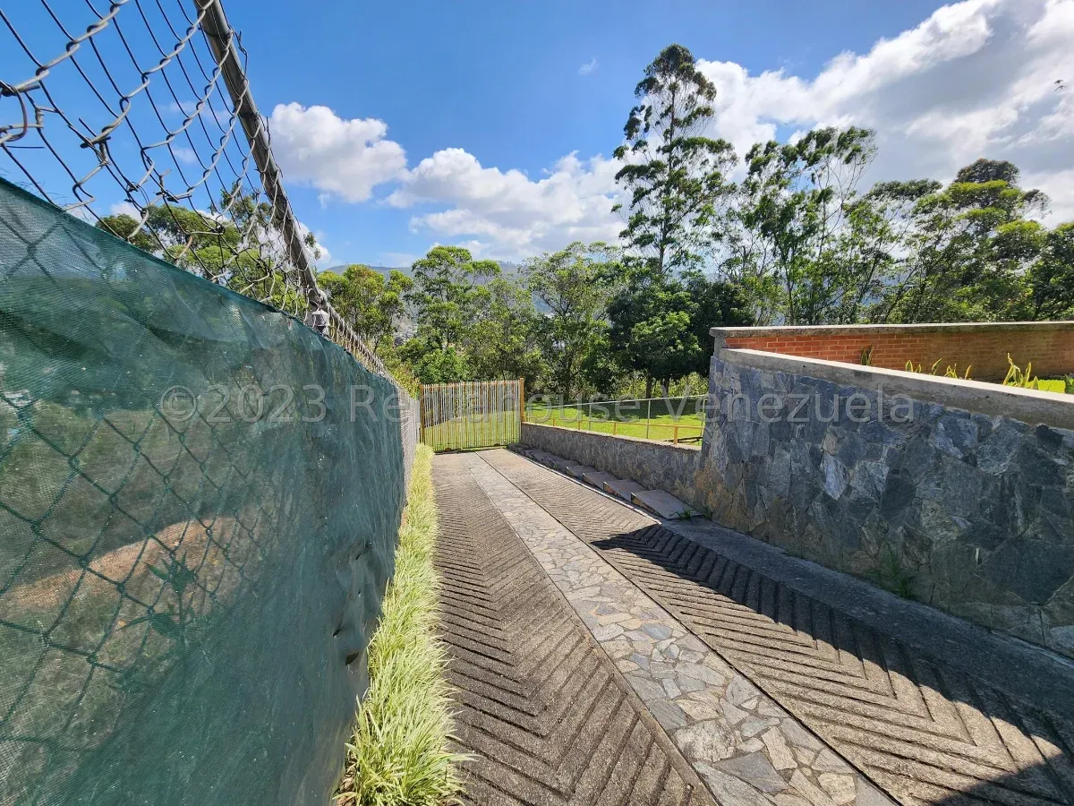 Estupenda Casa En Venta Carrizal Con Extenso Terreno. Amplia Terraza Con Linda Vista - 15