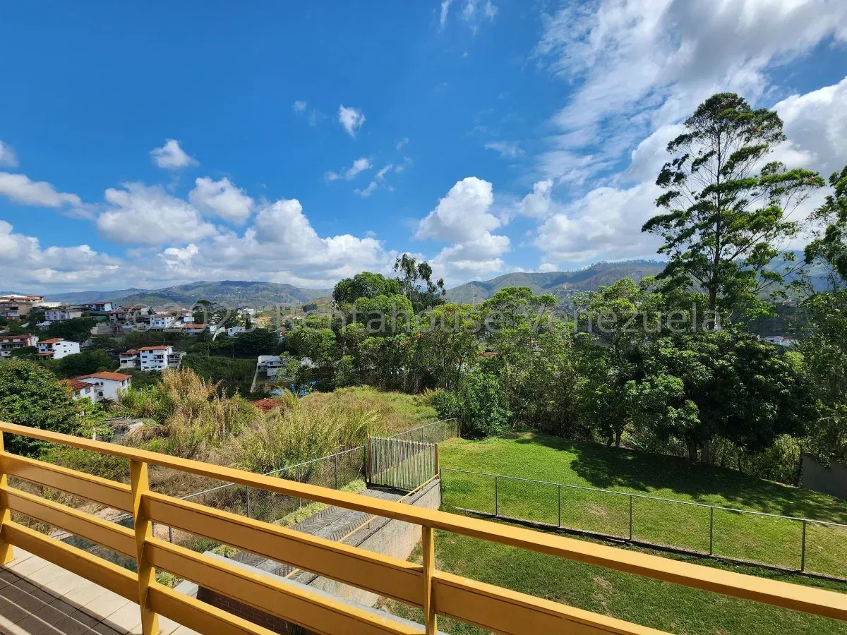 Estupenda Casa En Venta Carrizal Con Extenso Terreno. Amplia Terraza Con Linda Vista - 7