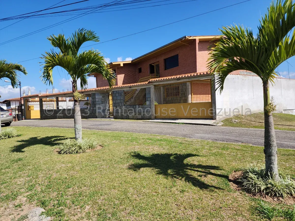 Estupenda Casa En Venta Carrizal Con Extenso Terreno. Amplia Terraza Con Linda Vista - 24