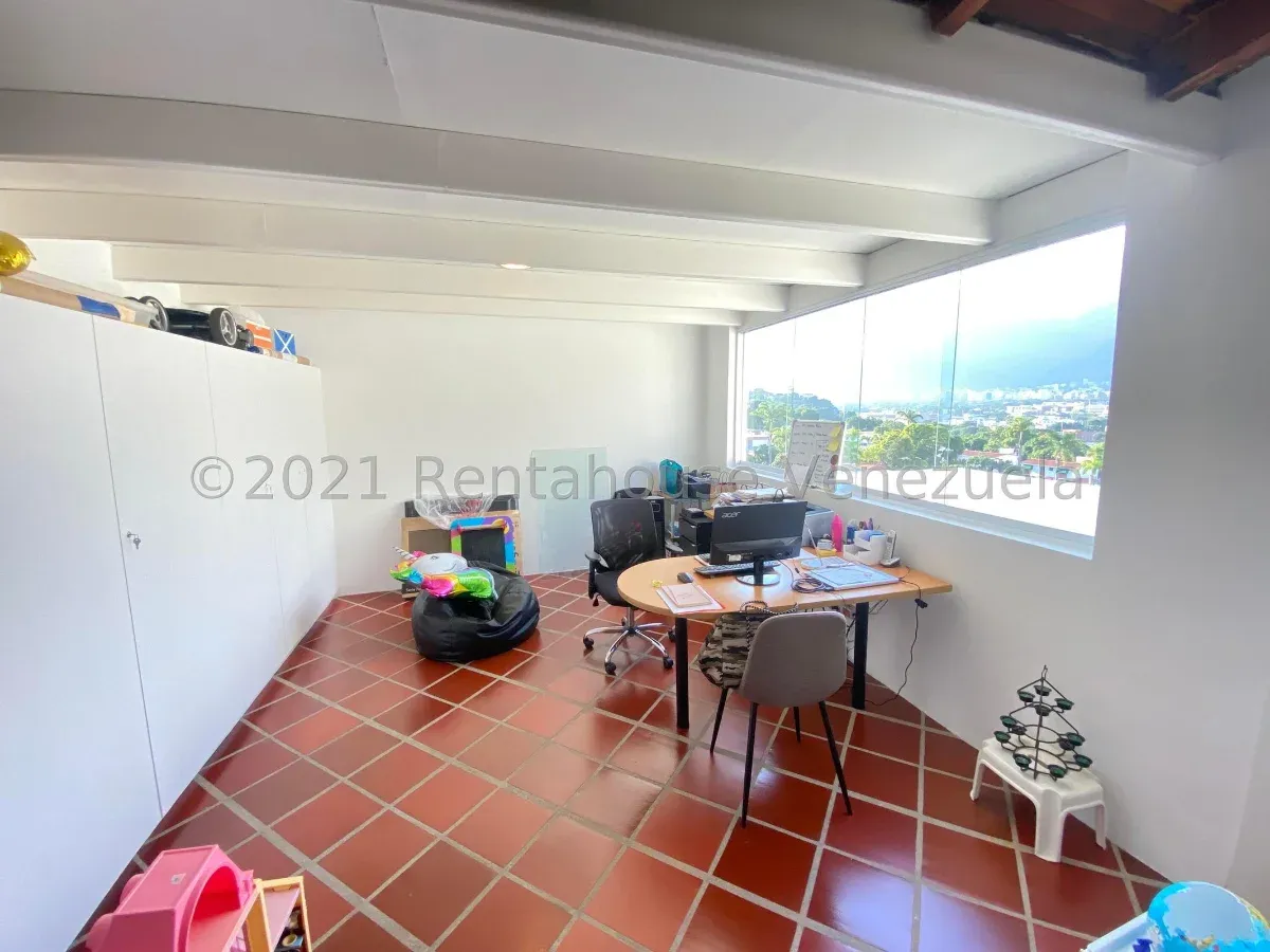 Bonita Y Acogedora Casa En Venta Colinas De La California. Terraza Con Linda Vista Panorámica - 11