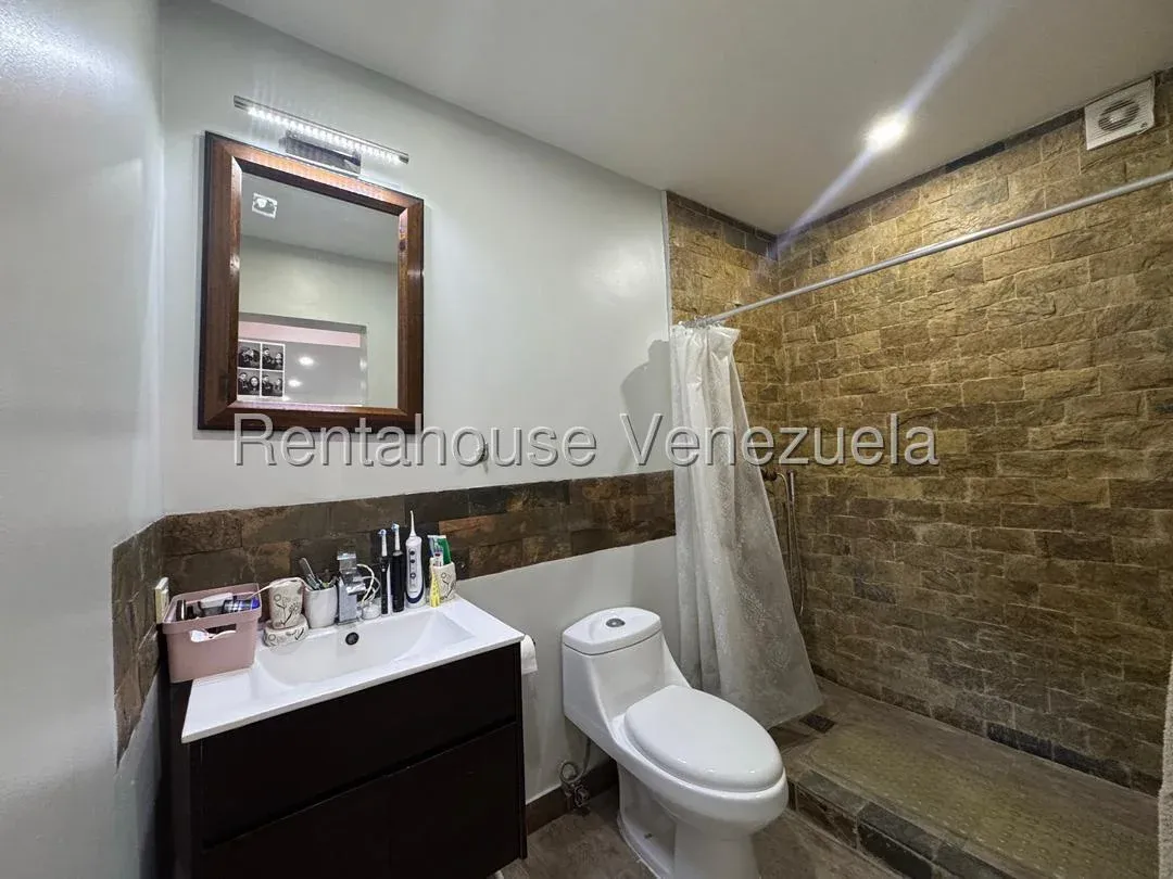 Esplendida Casa En Venta Colinas De La California. Espectacular Terraza Con Vista Al Ávila - 12