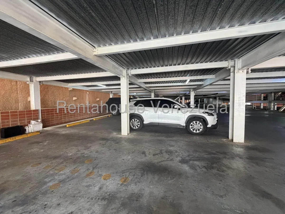 Bonito Apartamento En Venta El Encantado. Pisos De Mármol. Dos Puestos De Estacionamiento - 8