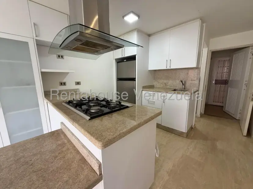 Bonito Apartamento En Venta El Encantado. Pisos De Mármol. Dos Puestos De Estacionamiento