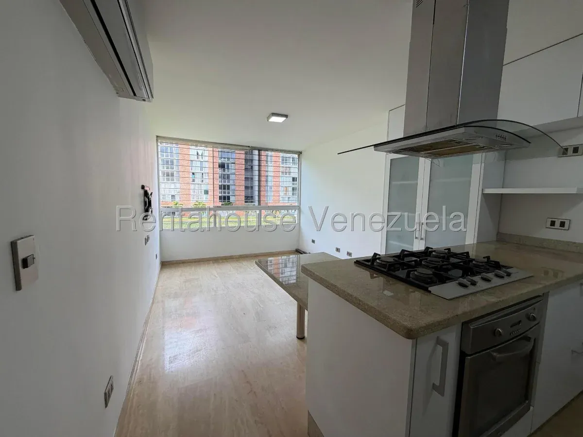Bonito Apartamento En Venta El Encantado. Pisos De Mármol. Dos Puestos De Estacionamiento - 16