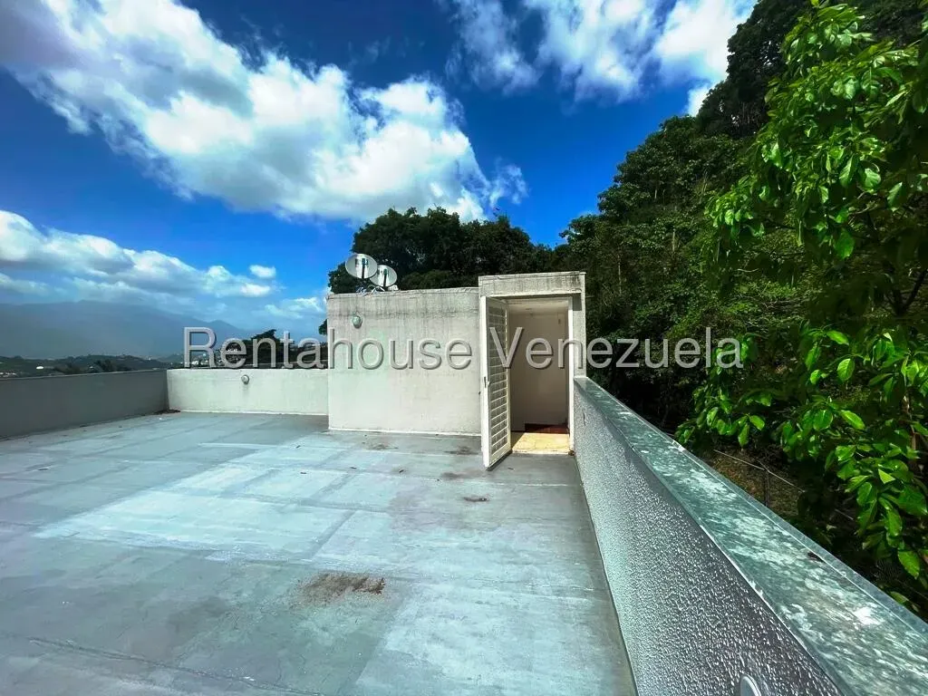 Acogedora Casa En Venta Alto Prado. Terraza Con Bonita Vista Al Ávila - 8