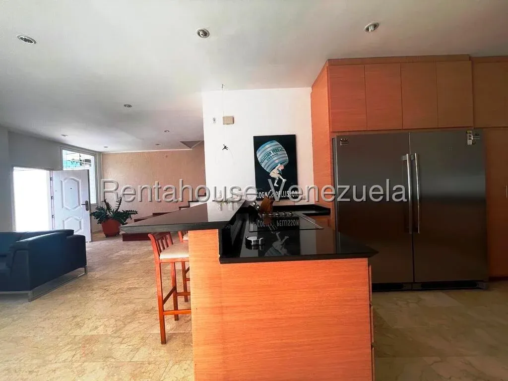 Acogedora Casa En Venta Alto Prado. Terraza Con Bonita Vista Al Ávila - 7