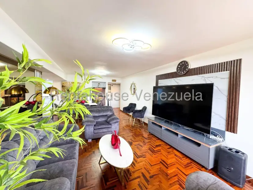 Bonito Y Cómodo En Venta Manzanares. Vista Al Ávila 