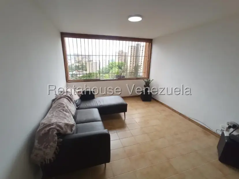 Acogedor Apartamento En Venta El Tambor, Los Teques. Vigilancia Privada