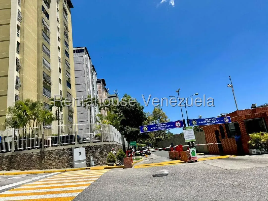 Apartamento En Alquiler Urbanización Las Minas, San Antonio De Los Altos - 16
