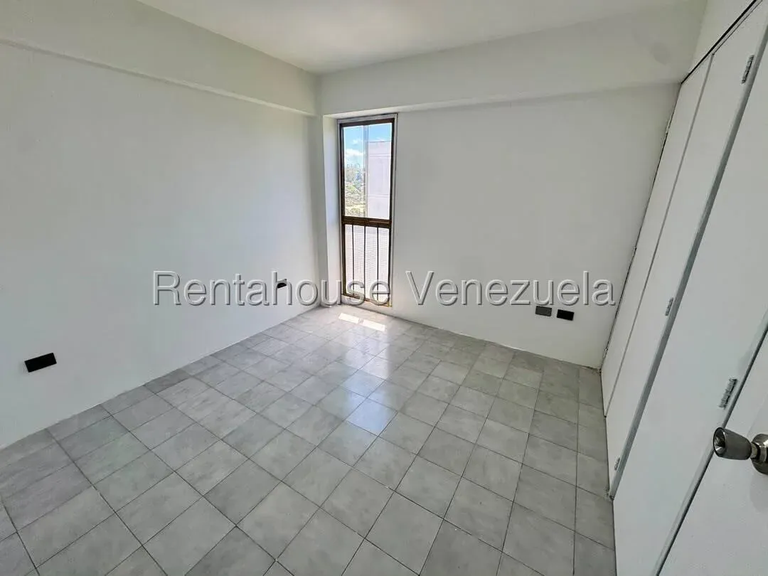 Apartamento En Alquiler Urbanización Las Minas, San Antonio De Los Altos - 8
