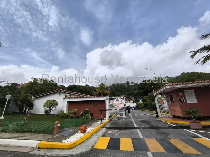 Casa En Venta Colinas De La California. Ubicada Dentro Excelente Conjunto Residencial Privado