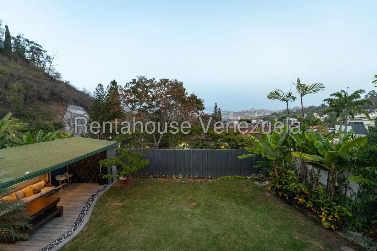 Exclusiva Casa En Venta Prados Del Este, Área De Parrillera, Anexo Independiente, Planta Eléctrica Y - 19