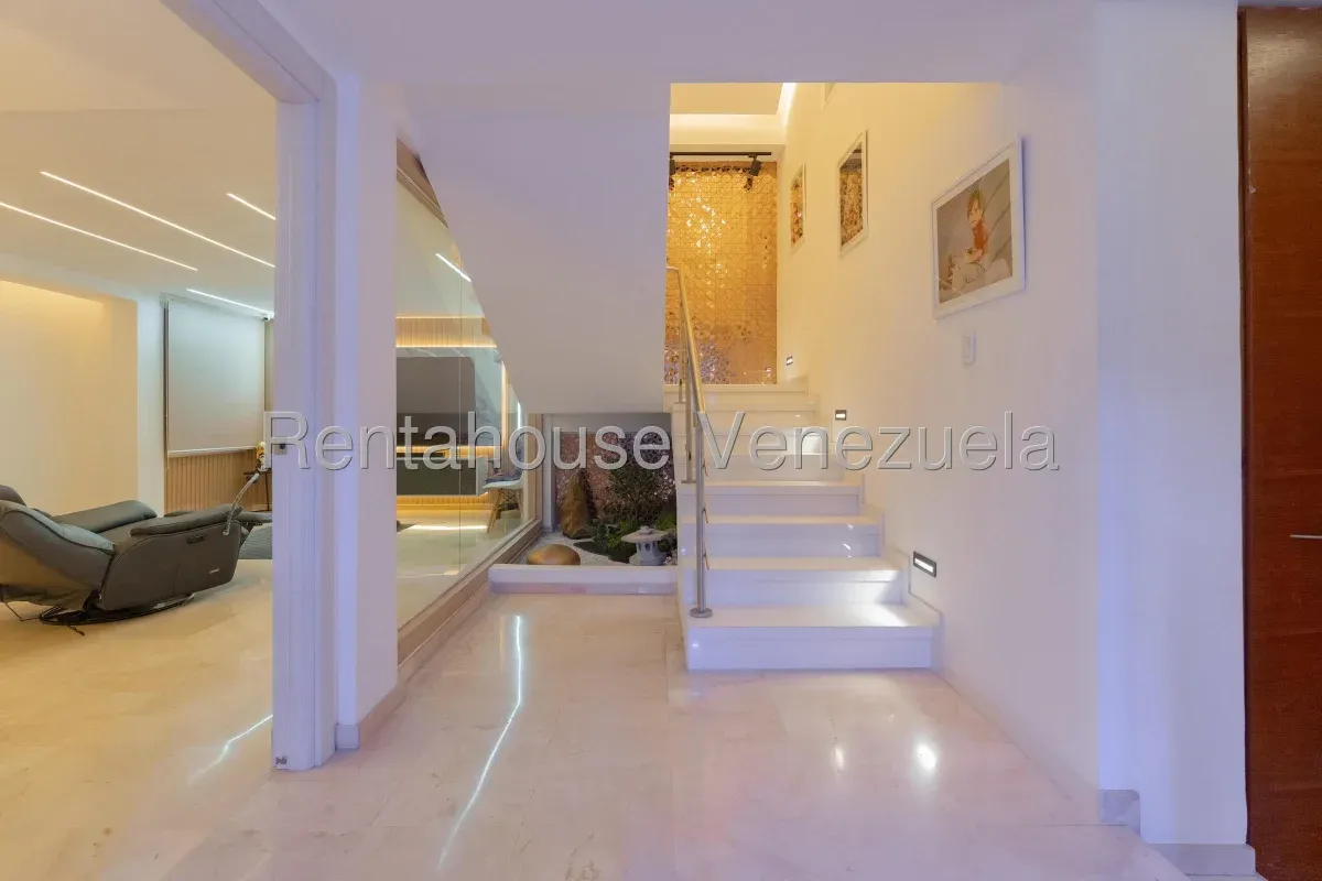 Exclusiva Casa En Venta Prados Del Este, Área De Parrillera, Anexo Independiente, Planta Eléctrica Y - 7