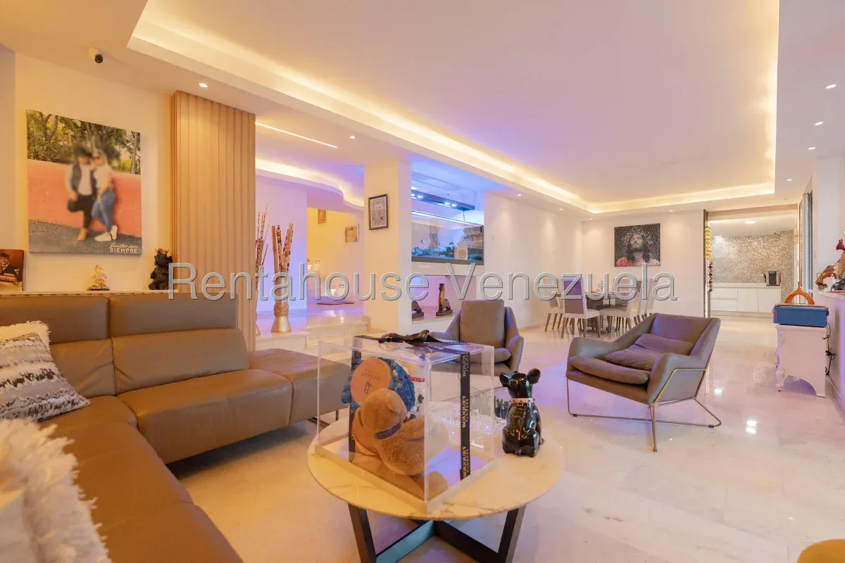 Exclusiva Casa En Venta Prados Del Este, Área De Parrillera, Anexo Independiente, Planta Eléctrica Y - 2