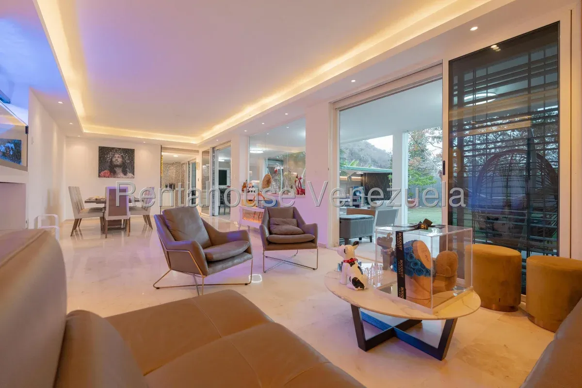 Exclusiva Casa En Venta Prados Del Este, Área De Parrillera, Anexo Independiente, Planta Eléctrica Y - 3