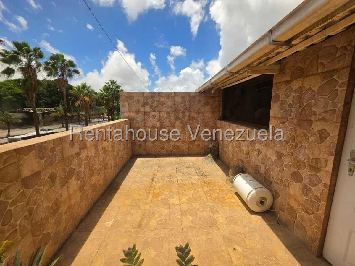Casa En Venta La California Sur. Calle Cerrada Con Vigilancia - 10