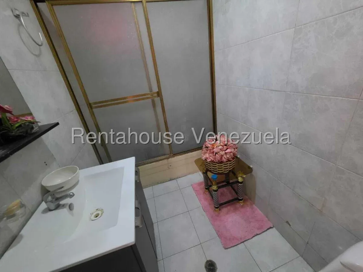 Casa En Venta La California Sur. Calle Cerrada Con Vigilancia - 11