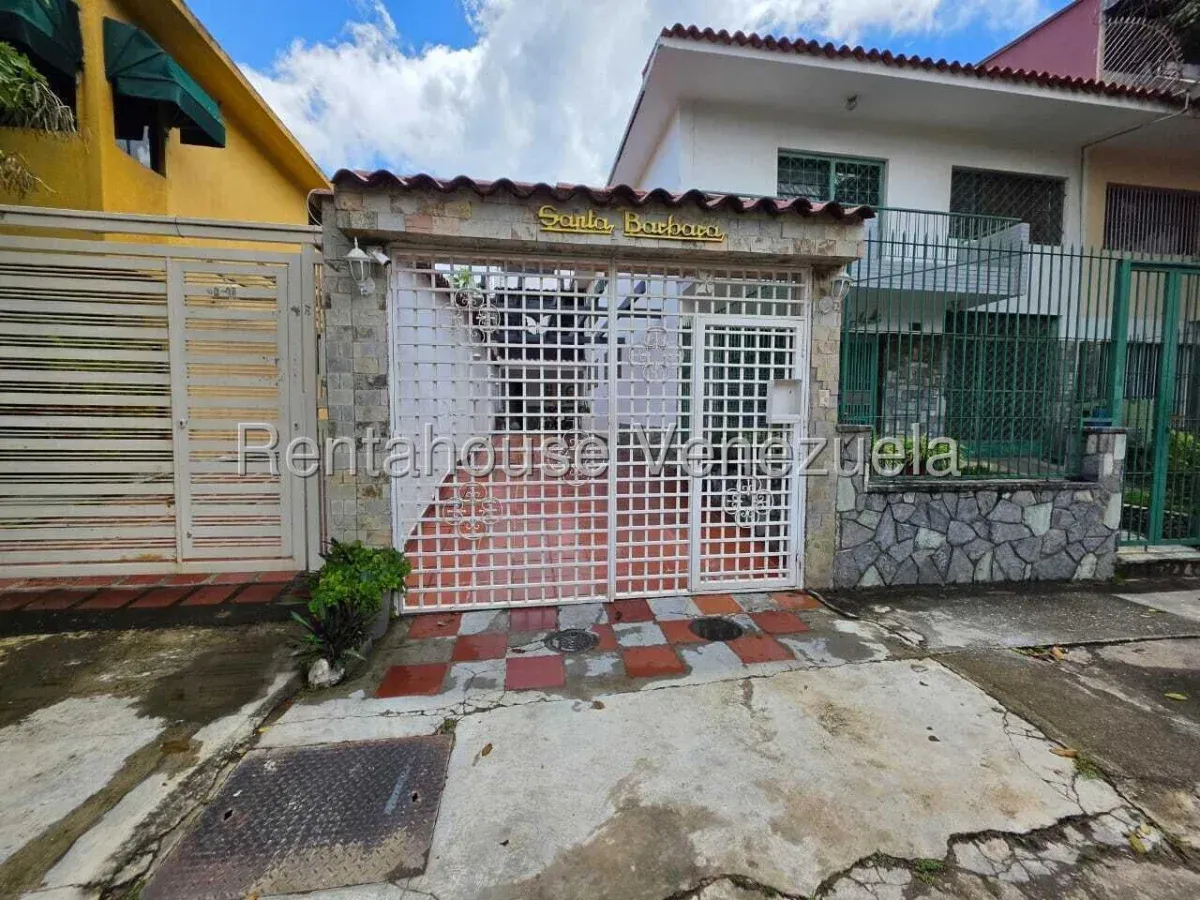 Casa En Venta La California Sur. Calle Cerrada Con Vigilancia