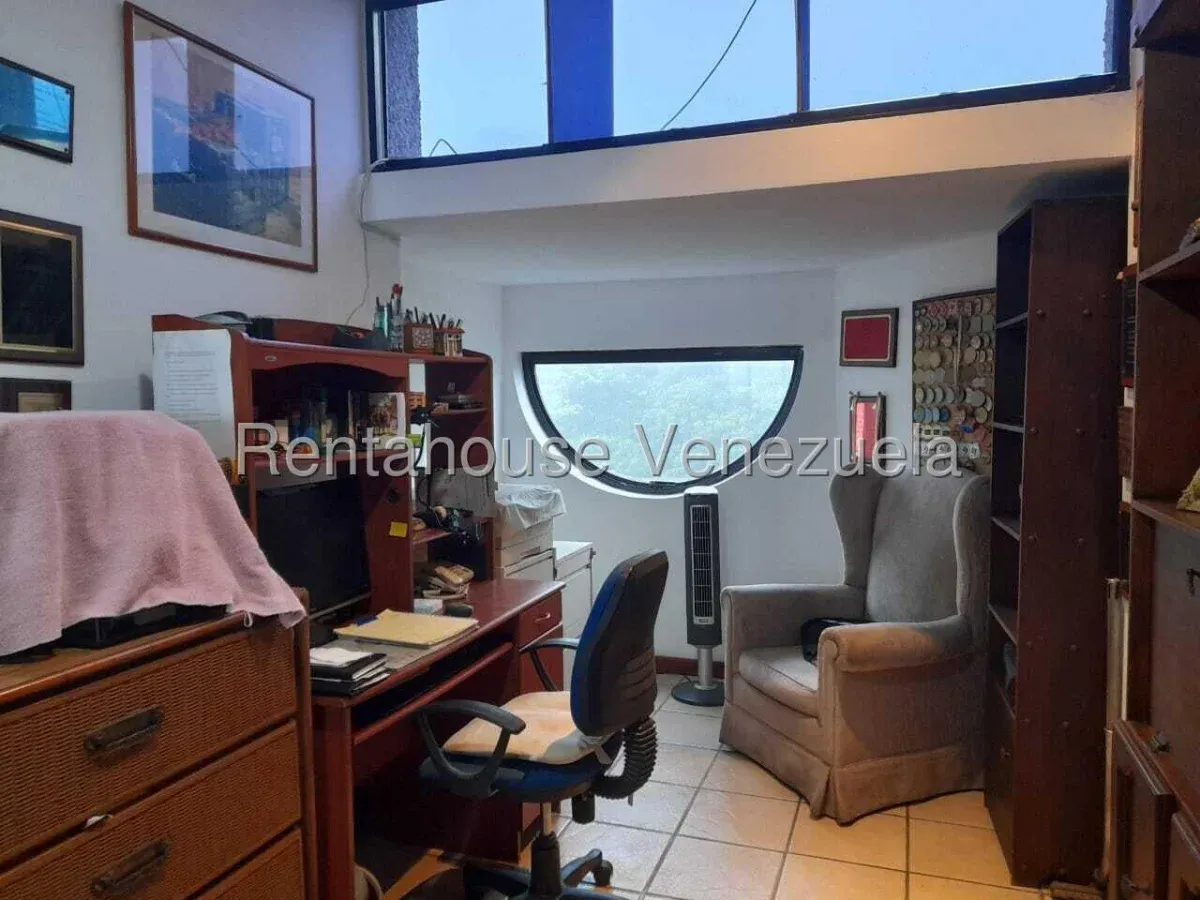 Estupendo Apartamento Ph En Urbanización Miranda, Amplia Terraza Con Hermosa Vista Panorámica - 11