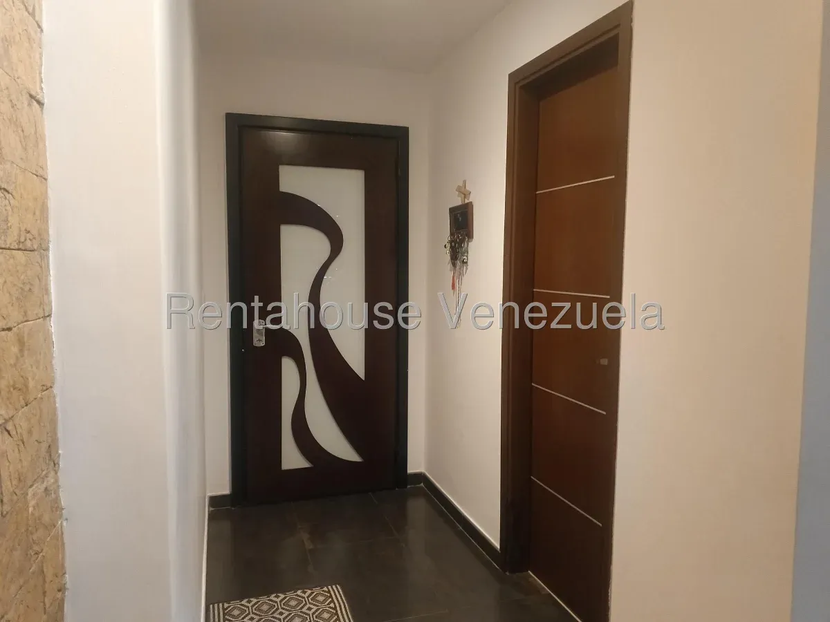 Acogedor Apartamento En Venta El Cigarral. Totalmente Amoblado Y Equipado  - 14