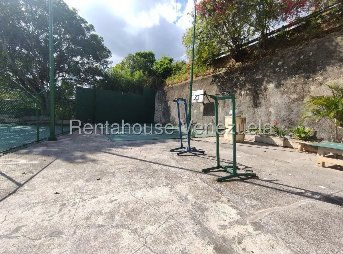 Espacioso Apartamento En Venta Las Esmeraldas . Terraza Con Parrillera. Hermosa Vista Panorámica - 3