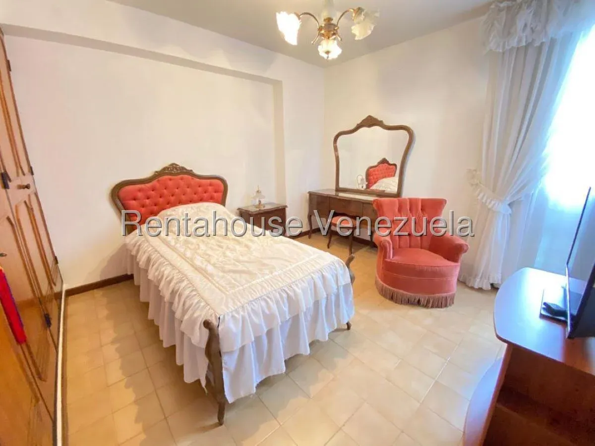 Espacioso Apartamento En Venta Las Esmeraldas . Terraza Con Parrillera. Hermosa Vista Panorámica - 19