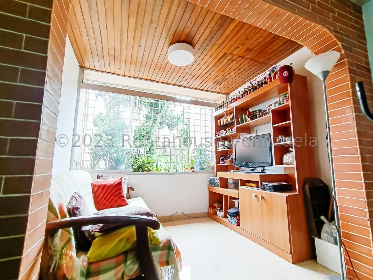 Lindo Apartamento En Parque El Retiro San Antonio De Los Altos. Agradable Clima De Montaña - 8