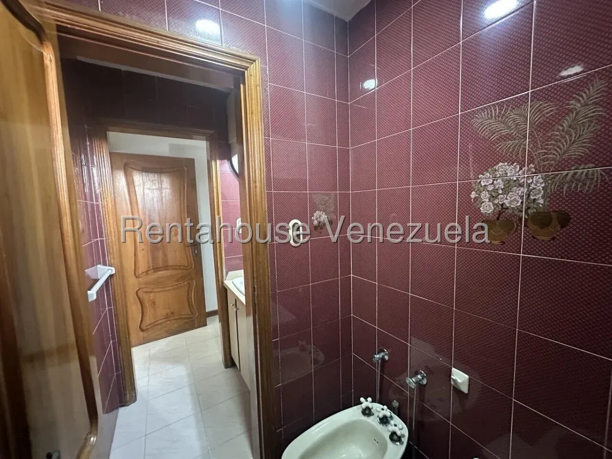 Confortable Apartamento En Venta Terrazas Del Ávila. Iluminación Y Ventilación Natural - 13