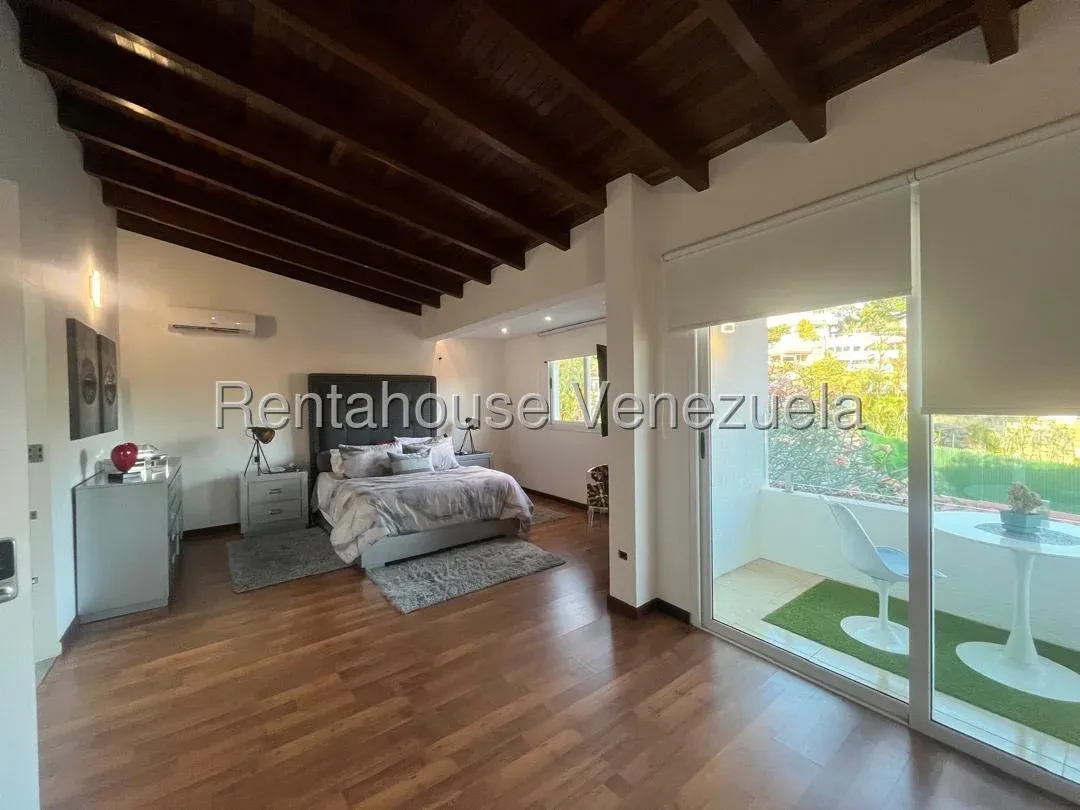 Preciosa Casa En Colinas Del Tamanaco. Impecable, Estupendo Jardín. Calle Cerrada Con Vigilancia - 13