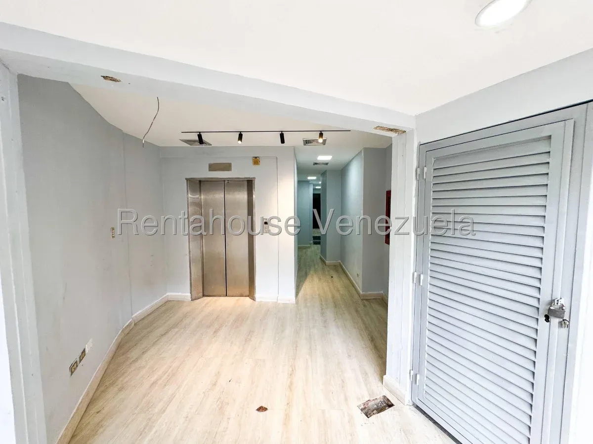 Excelente Edificio Comercial En Alquiler Chacao - 6