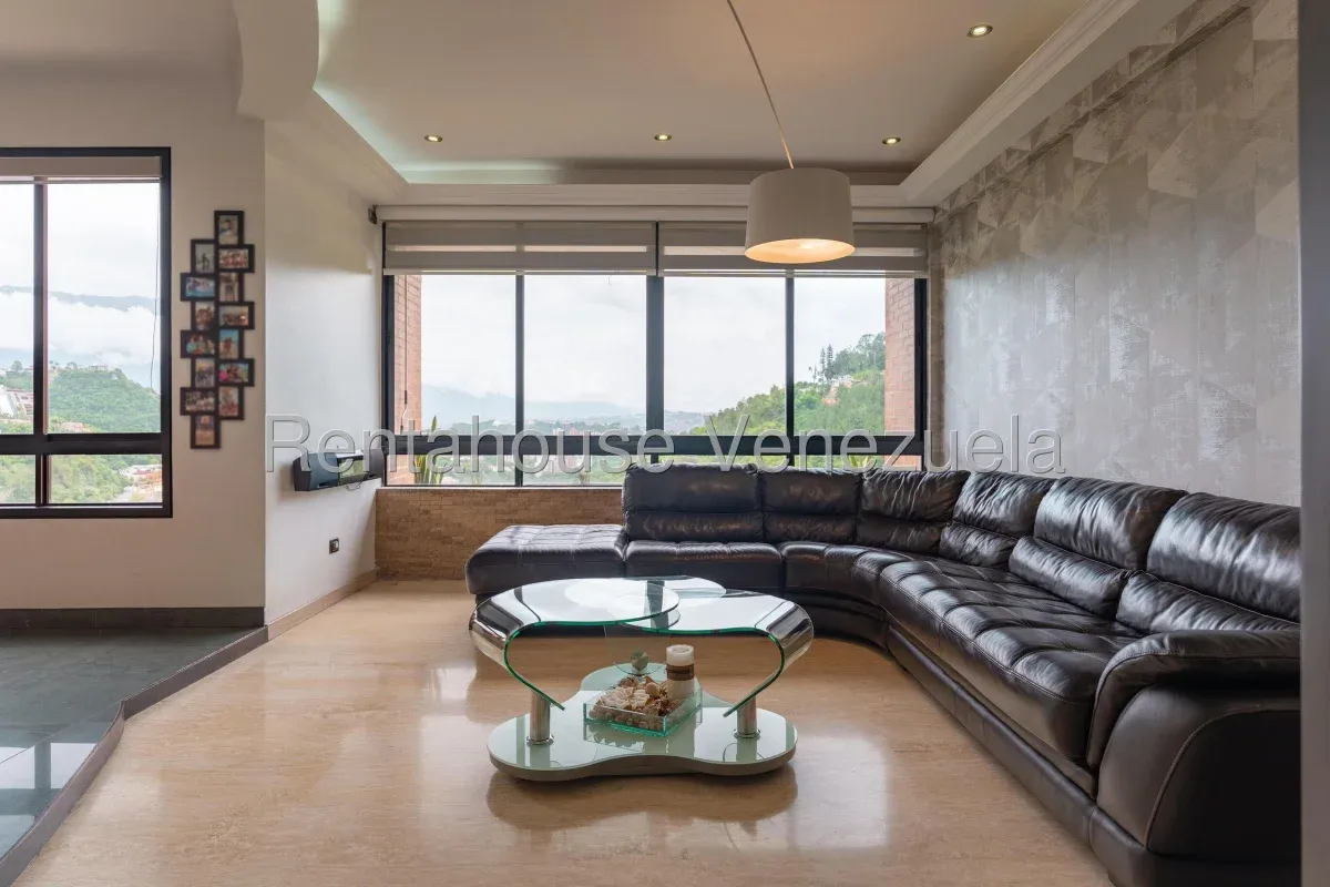 Moderno Apartamento En Alquiler Los Samanes. Amoblado. Piso Bajo