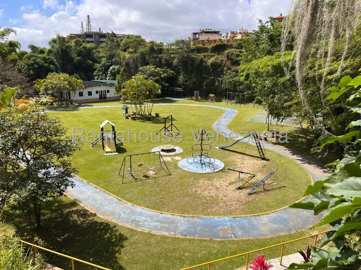 Espacioso apartamento en venta Urbanizacion Miranda espectacular vista - 13