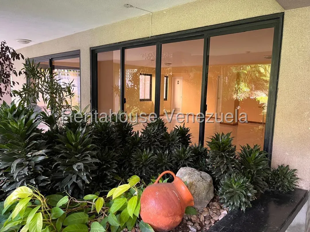 Espacioso apartamento en venta Urbanizacion Miranda espectacular vista - 12