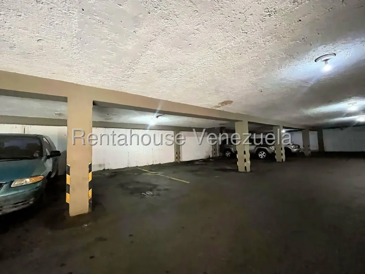 Apartamento En Venta La Urbina Caracas. Calle Cerrada Con Vigilancia. Vista Panorámica - 19