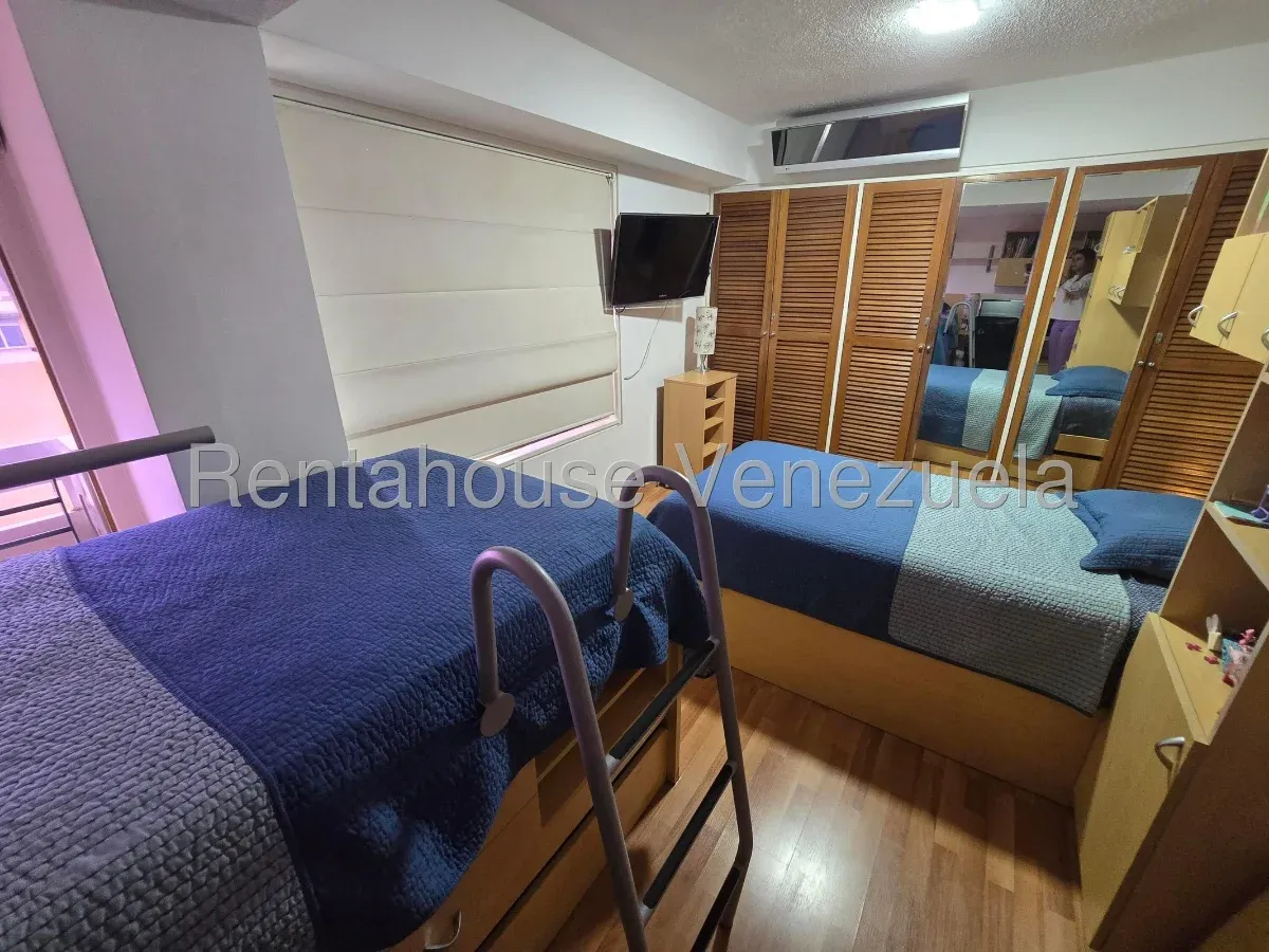 Apartamento en alquiler en El Rosal Caracas, Amoblado - 12