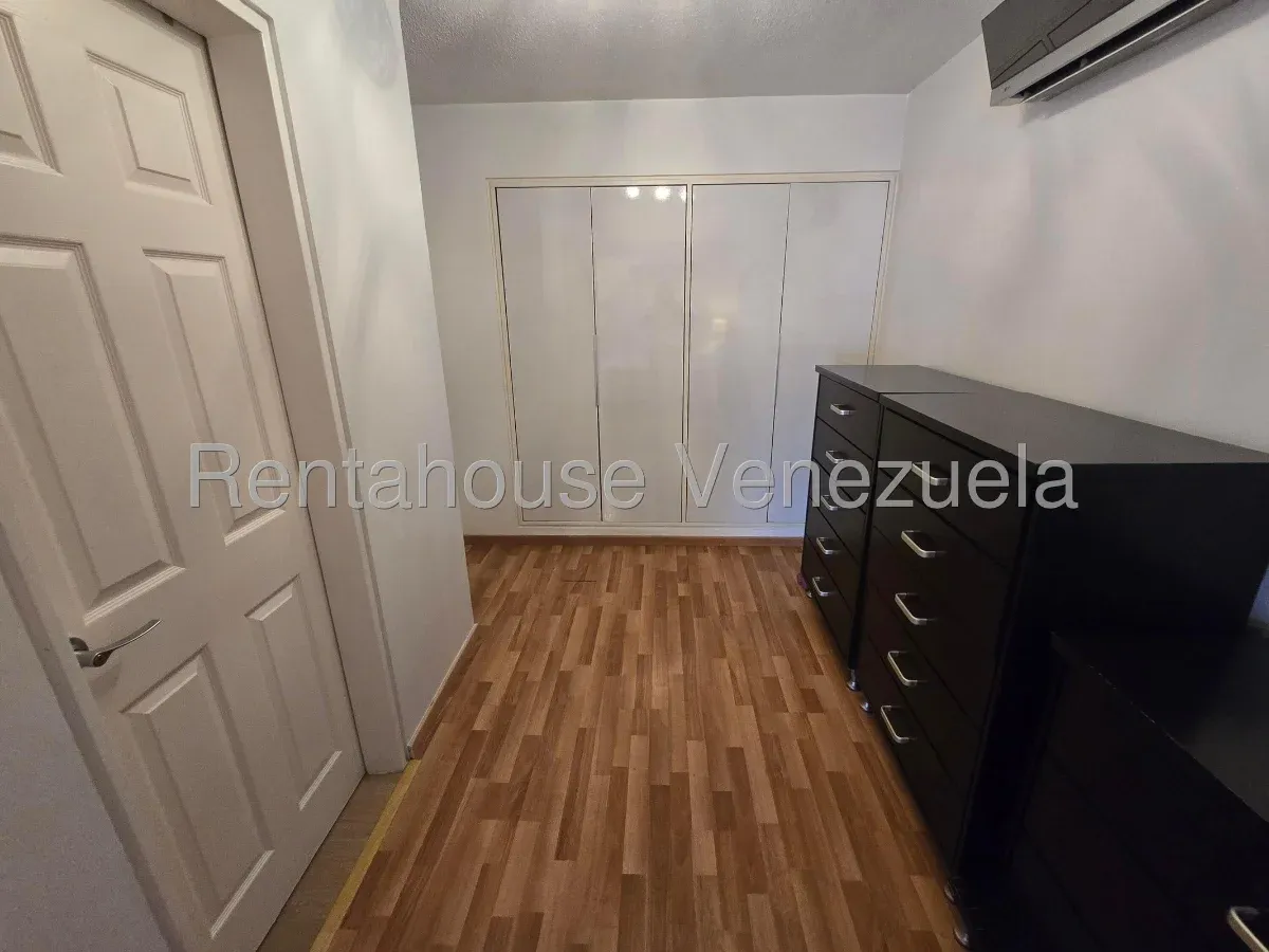 Apartamento en alquiler en El Rosal Caracas, Amoblado - 15