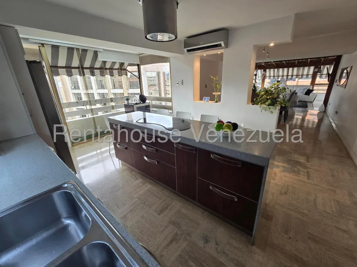 Apartamento en alquiler en El Rosal Caracas, Amoblado - 6